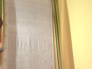 Lucie Wilde  Busty woman chatting in free chat