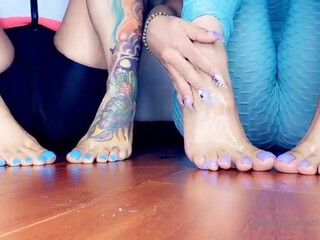 Double Dose Twins  Exciting bitch dancing in underwear