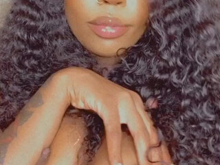 Tyrannicalbanxxx onlyfans Nude blonde effectively moves