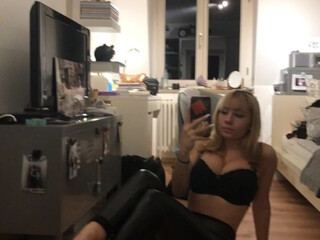 violabo23 onlyfans gave a big boob check, then fucked herself with a dildo