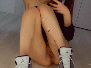 Rae Lil Black aka raelilblackofficial onlyfans Expressive beauty gets sexuality