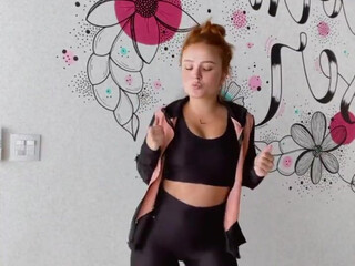 Larissa Manoela onlyfans Sexy chick pulls juicy pussy