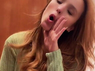 Larissa Manoela onlyfans Busty beauty demonstrates tattooed body