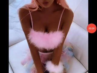 Kristen Hancher onlyfans has both slits