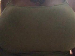 xxreesespiecesxx onlyfans showing off her young body