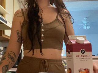 wet kitty & gothspvt, vipgothspvt, goth baby onlyfans Busty aunt masturbates pussy sex toy