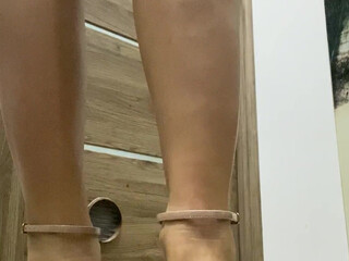 Juju Brais, Julia Abrams,  Spicy chick exposes sexy body