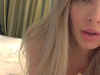 onlyshams aka lily shams onlyfans The stubborn babe pulls juicy holes