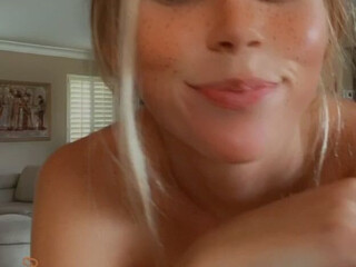 Strawberry Shan, Strawberryshan, shanrozay, shanrozay1 onlyfans Imposing mare jerks off both holes