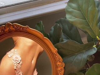 sara__mascara  Cute chicks masturbate