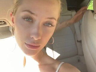 sara__mascara  Gorgeous chick fucks cunt with sex toy