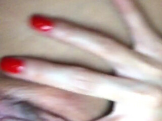 VinaSkyy onlyfans Sexy chick caresses pussy and nipples