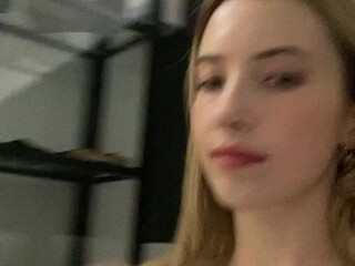 Lexi Poy, The Lexi Princess, lexipoy, lexipoy4 onlyfans Shy bitches jerking off shaved cunt