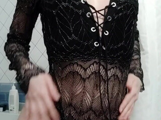 Elfie_cutie onlyfans Crazy Curva gently pulls pussy