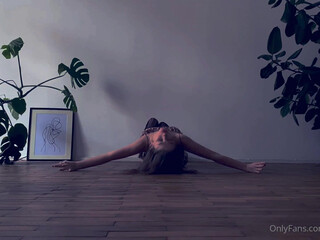 Coco Mia aka coco miaa with a toy in the ass