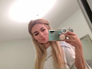 Alinity, Natalia Mogollon. Twitch personality onlyfans Naughty kurva strips down to her underwear