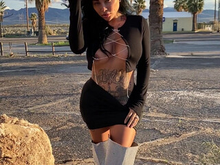 brittanya razavi onlyfans Mature fucks her ass