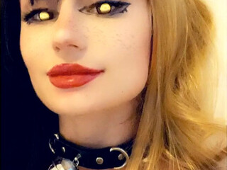 amiiinuu onlyfans Blue-eyed cutie masturbates in private