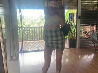 Ava aka avafae Pretty woman with perfect figure shows her skills on a pole