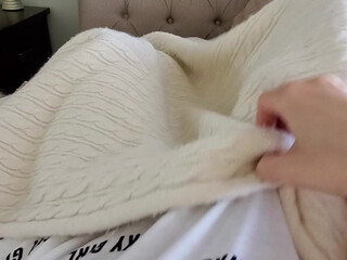 Alinity, Natalia Mogollon. Twitch personality onlyfans pulling hair down