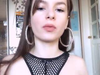 Alina, Emily Poker in fries