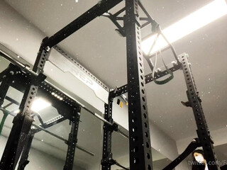 Alexis Kline, thot Wonderful women show their charms