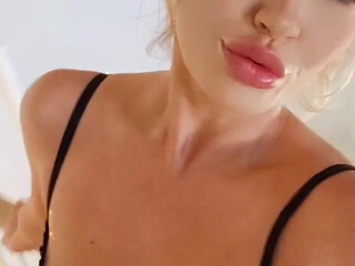 Adira Allure onlyfans great figure