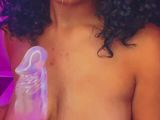 itsvanivixxx onlyfans buxom slut