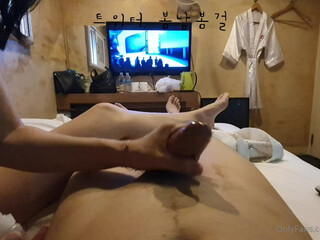 bomgirl7 onlyfans Gorgeous lady twirls big ass