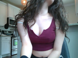 Kas, Skyiiah, itskasxo, itskaslol, sky wallace, skywallace onlyfans Slender chick striptease dances