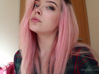 KittyCashew onlyfans Slut in stockings fucks with a dude after oral pleasures