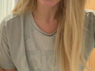 ElleBrookeUK onlyfans Insatiable fucking fries himself in the ass