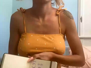 Amira Brie, Princess Amira B, brieamira onlyfans naked chick in the bathroom