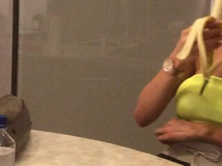 Victoria Fox hardcore whore cums nonstop