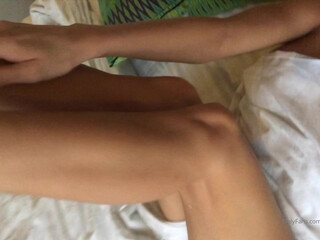 Victoria Fox Hot chick fucks pussy sex toy