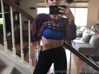 Nicole Aniston Wonderful quinit pushes fingers