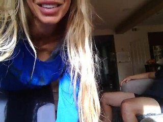 Nicole Aniston Blonde skin fucks cap with phallus