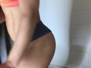 Nicole Aniston flies away from the buzz of orgasm