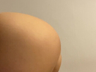 Miss Maiko, missmaikox, miss.maiko Hot thing is relaxing with sex toys