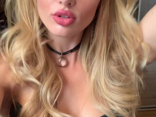 Miss Kenzie Ann, Mackenzie Thoma, misskenzieanne Naughty bitch caresses natural tits