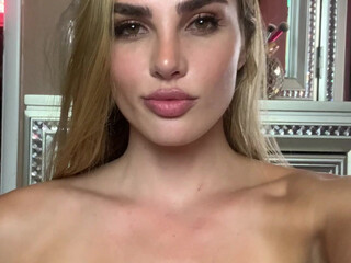 Miss Kenzie Ann, Mackenzie Thoma, misskenzieanne cat cums