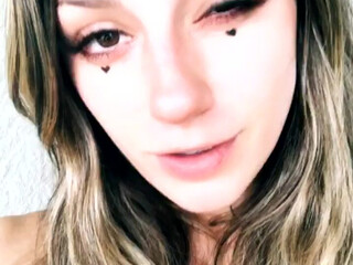 Blanc Noir, blancnoir, miss noir xx, izzy xx Luxury curvy chatting in fries