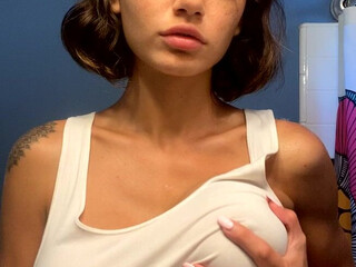 Amira Brie, Princess Amira B, brieamira Beautiful chick fucks a fat man