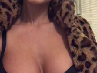 Kayla Lauren, kaylalaurenofficial Charming girls masturbate