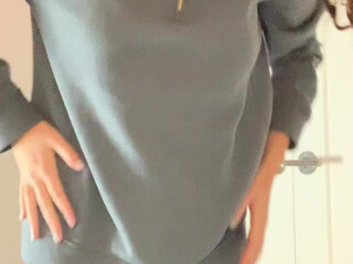 Grace, emoskittle, givingyougrace Adorable chick gets pussy fucked