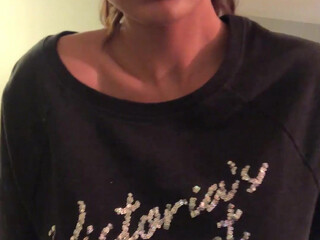 Amira Brie, Princess Amira B, brieamira Lustful bitch chatting in fries