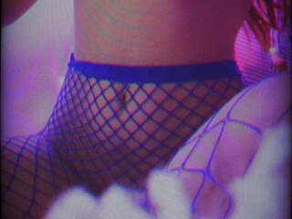 Ashe Maree onlyfans Busty bitch jerks pussy with phallus