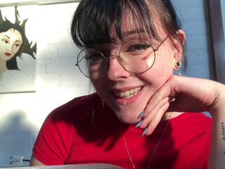 Feya Fern (feyafern aka Ittybittykath) onlyfans Hot skin teasing with its spicy body