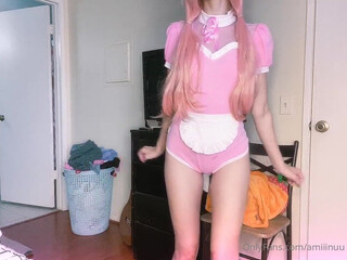 amiiinuu onlyfans Busty blonde MILF caresses juicy cunt