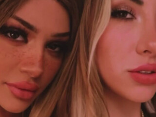 Kristen Hancher onlyfans gently fucks her pussy